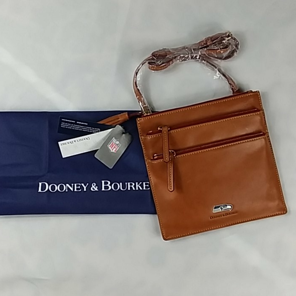 NWT DOONEY & BOURKE ITALIAN LEATHER NFL SEAHAWK CB